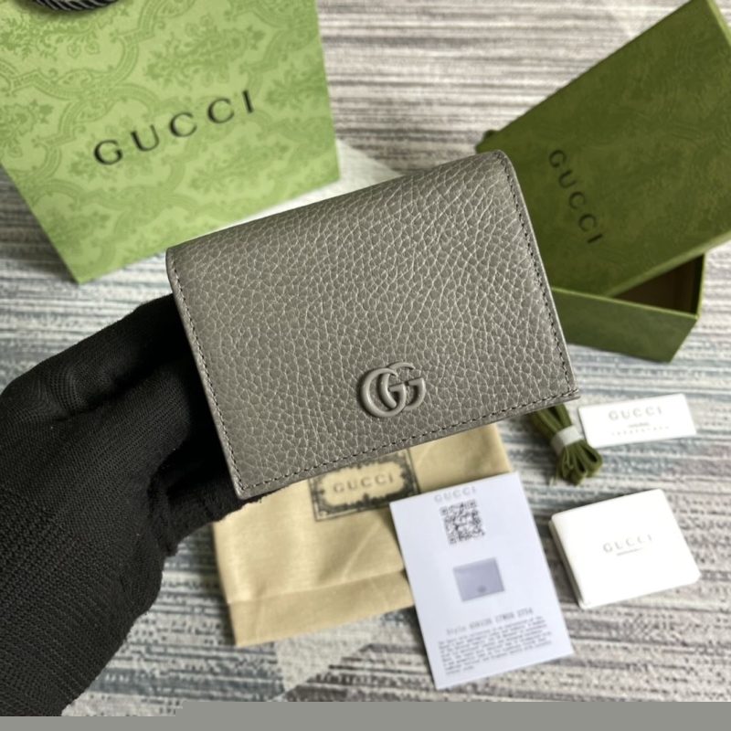 G*u*i wallets & purse
